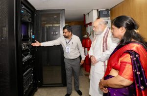 માનનીય કેન્દ્રીય ગૃહ અને સહકાર મંત્રી શ્રી Amit Shah એ આજે ગાંધીનગર ખાતે ઈન્ફોર્મેશન એન્ડ લાઇબ્રેરી નેટવર્ક (INFLIBNET) સેન્ટરની મુલાકાત લીધી તથા પુસ્તકાલયોના વિકાસની સમીક્ષા કરી.  આ ઉપરાંત વાચકોને મનપસંદ પુસ્તક મેળવવામાં સરળતા રહે તે માટે 'સસ્તુ સાહિત્ય વર્ધક કાર્યાલય'ની મોબાઈલ એપનું પણ આદરણીય અમિતભાઈના શુભહસ્તે લોન્ચિંગ કરવામાં આવ્યું.