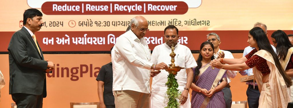 વિશ્વ પર્યાવરણ દિવસે મુખ્યમંત્રી શ્રી ભૂપેન્દ્ર પટેલે વૃક્ષારોપણ કરીને AMCના 'મિશન ફોર મિલિયન ટ્રીઝ' અભિયાનનો શુભારંભ કરાવ્યો