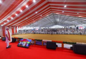 વતનની ધરતી પર આપણા નરેન્દ્રભાઈએ વરસાવી વિકાસની સરવાણી...  ગુજરાતના પનોતા પુત્ર અને દેશના યશસ્વી પ્રધાનમંત્રી શ્રી Narendra Modi જીએ આજે અમદાવાદ ખાતે ₹5,477 કરોડના વિકાસલક્ષી પ્રકલ્પોનું લોકાર્પણ અને ખાતમુહૂર્ત કર્યું અને વિશાળ જનસભાને સંબોધી.  આ વિકાસલક્ષી પ્રકલ્પોમાં રેલવેના ₹1,404 કરોડના પ્રકલ્પો, શહેરી વિકાસ, મહેસૂલ વિભાગ અને અમદાવાદ-ગાંધીનગરમાં વિવિધ સુવિધાઓ માટેના ₹2,644 કરોડના પ્રકલ્પો, ઊર્જા અને પેટ્રોકેમિકલ્સ વિભાગ માટેના ₹1,122 કરોડના પ્રકલ્પો તેમજ માર્ગ અને મકાન વિભાગના ₹307 કરોડના પ્રકલ્પોનો સમાવેશ થાય છે.  આ કાર્યક્રમમાં માનનીય રાજ્યપાલ શ્રી આચાર્ય દેવવ્રતજી, મુખ્યમંત્રી શ્રી Bhupendra Patel , કેન્દ્રીય જળશક્તિ મંત્રી અને પ્રદેશ અધ્યક્ષ શ્રી C R Paatil સહિત મંત્રીશ્રીઓ, સાંસદશ્રીઓ, પદાધિકારીઓ અને હોદ્દેદારો ઉપસ્થિત રહ્યાં.  #ViksitBharatViksitGujarat