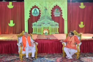 પ્રદેશ અધ્યક્ષ શ્રી જગદીશ પંચાલે આજે જૂનાગઢ ખાતે મહાશિવરાત્રીના મેળામાં ગુજરાત ફર્સ્ટ દ્વારા આયોજિત 'સ્ટુડિયો ઓન વ્હીલ્સ' કાર્યક્રમમાં ઉપસ્થિત રહી, મહાશિવરાત્રીના ભવ્ય અને દિવ્ય શિવ મહોત્સવ વિશે સંવાદ કર્યો. આ અવસરે પ્રદેશ અધ્યક્ષશ્રીએ લોકોની આસ્થા, વહીવટી તંત્રની વ્યવસ્થા, ભારતીય જનતા પાર્ટીના કાર્યકર્તાઓની સેવા અને સનાતન સંસ્કૃતિ વિશે વિશેષ ચર્ચા કરી.