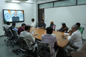 આજે લોકસભામાં કેન્દ્રીય બજેટ 2026-27ની પ્રસ્તુતિ બાદ પ્રદેશ અધ્યક્ષ શ્રી Jagdish Panchal જીએ પ્રદેશ કાર્યાલય 'શ્રી કમલમ્' ખાતે માનનીય પ્રધાનમંત્રી શ્રી નરેન્દ્ર મોદીજીનું પ્રેરણાદાયી સંબોધન સાંભળ્યું. આ અવસરે પ્રદેશ મહામંત્રી ડૉ.પ્રશાંતભાઈ કોરાટ, પ્રદેશ મુખ્ય પ્રવક્તા ડૉ.અનિલભાઈ પટેલ સહિત હોદ્દેદારો ઉપસ્થિત રહ્યા.