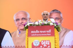 મારું બૂથ, સૌથી મજબૂત  આજે કર્ણાવતી મહાનગર ખાતે માનનીય રાષ્ટ્રીય અધ્યક્ષ શ્રી Nitin Nabin જીની વિશેષ ઉપસ્થિતિમાં બૂથ કાર્યકર્તા સંમેલન યોજાયું. આ કાર્યક્રમમાં પ્રદેશ અધ્યક્ષ શ્રી Jagdish Panchal  તથા મુખ્યમંત્રી શ્રી Bhupendra Patel એ બૂથસ્તરના કાર્યકર્તાઓ સાથે સંવાદ સાધ્યો હતો.  આ અવસરે રાષ્ટ્રીય સંગઠન મહામંત્રી શ્રી બી.એલ.સંતોષજી, પ્રદેશ સંગઠન મહામંત્રી શ્રી રત્નાકરજી, મહાનગરના અધ્યક્ષ શ્રી પ્રેરકભાઈ શાહ, અમદાવાદ જિલ્લા અધ્યક્ષ શ્રી શૈલેષભાઈ દાવડા સહિત હજારોની સંખ્યામાં દેવદુર્લભ કાર્યકર્તાઓ ઉપસ્થિત રહ્યાં.