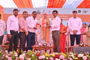 પ્રદેશ અધ્યક્ષ શ્રી Jagdish Panchal ના શુભહસ્તે આજે નિકોલ વિધાનસભામાં અમદાવાદ મ્યુનિસિપલ કોર્પોરેશનના અંદાજિત ₹97 કરોડના વિવિધ વિકાસકાર્યોનું ખાતમુહૂર્ત અને લોકાર્પણ સંપન્ન થયું.  આ પ્રસંગે મેયર શ્રીમતી પ્રતિભાબેન જૈન, સાંસદ શ્રી હસમુખભાઈ પટેલ તથા હોદ્દેદારો અને નગરજનો ઉપસ્થિત રહ્યાં.