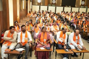 પ્રદેશ અધ્યક્ષ શ્રી Jagdish Panchal ની અધ્યક્ષતામાં આજે પ્રદેશ કાર્યાલય 'શ્રી કમલમ્' ખાતે આગામી સ્થાનિક સ્વરાજ્યની ચૂંટણી સંદર્ભે બેઠક યોજાઈ.  આ બેઠકમાં પ્રદેશ સંગઠન મહામંત્રી શ્રી રત્નાકરજી, પ્રદેશ મહામંત્રી ડૉ.પ્રશાંતભાઈ કોરાટ, પ્રદેશ ચૂંટણી સંચાલન સમિતિના સંયોજક શ્રી ગોરધનભાઈ ઝડફીયા સહિત હોદ્દેદારો ઉપસ્થિત રહ્યાં.