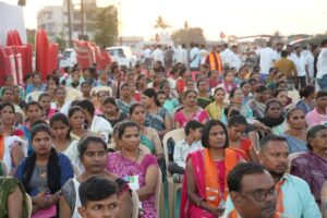ઉમરગામમાં ગુંજ્યો ભાજપાનો નાદ - AAPના સૂપડા સાફ! આદિવાસી સમાજના સર્વાંગી વિકાસ અને છેવાડાના માનવીની ચિંતા કરતી ભારતીય જનતા પાર્ટીની નીતિઓથી પ્રેરાઈને ઉમરગામમાં 'આપ'નું સંપૂર્ણ ભંગાણ થયું.  ઉમરગામ AAP પ્રમુખ સહિત 1500 જેટલા હોદ્દેદારો અને કાર્યકર્તાઓ વિધિવત રીતે ભાજપામાં જોડાયા. વિકાસના આ રથમાં જોડાયેલા તમામ કાર્યકર્તાઓનું હાર્દિક સ્વાગત છે. આગામી સ્થાનિક સ્વરાજ્યની ચૂંટણીઓમાં જનતા ફરી એકવાર નકારાત્મક રાજનીતિ કરનારાઓની ડિપોઝિટ જપ્ત કરાવશે તે નિશ્ચિત છે!