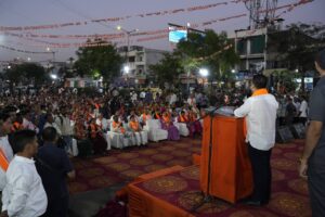 વિકાસનો સંકલ્પ, ભાજપનો વિજય નાયબ મુખ્યમંત્રી શ્રી Harsh Sanghavi એ આજે અમદાવાદના ઇન્ડિયા કોલોની વોર્ડ ખાતે આયોજિત 'વિકાસ સંકલ્પ સભા'માં નગરજનો સાથે સંવાદ કરી ભારતીય જનતા પાર્ટીના પ્રચંડ વિજયનો શંખનાદ કર્યો.