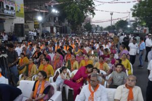 વિકાસનો સંકલ્પ, ભાજપનો વિજય નાયબ મુખ્યમંત્રી શ્રી Harsh Sanghavi એ આજે અમદાવાદના ઇન્ડિયા કોલોની વોર્ડ ખાતે આયોજિત 'વિકાસ સંકલ્પ સભા'માં નગરજનો સાથે સંવાદ કરી ભારતીય જનતા પાર્ટીના પ્રચંડ વિજયનો શંખનાદ કર્યો.