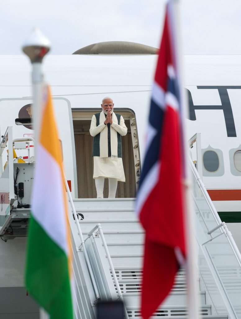 માનનીય પ્રધાનમંત્રી શ્રી Narendra Modi જીનું નોર્વેના ઓસ્લો ખાતે ઉષ્માભર્યું સ્વાગત કરવામાં આવ્યું.