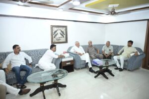 પ્રદેશ અધ્યક્ષ શ્રીજગદીશ પંચાલે નર્મદા જિલ્લાના થરી ગામ ખાતે પૂર્વ APMC ચેરમેન શ્રી વિક્રમસિંહ રાઠોડના નિવાસસ્થાને શુભેચ્છા મુલાકાત કરી.