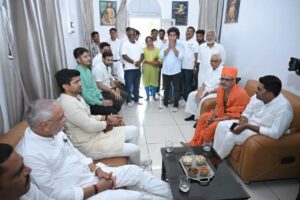 પ્રદેશ અધ્યક્ષ શ્રીજગદીશ પંચાલે અખિલ ભારતીય સંત સમિતિના નર્મદા જિલ્લા અધ્યક્ષ પરમ પૂજ્ય સ્વામી શ્રી સિદ્ધેશ્વરદાસજી મહારાજની મુલાકાત લઈ તેમના આશીર્વાદ ગ્રહણ કર્યા.
