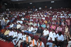 પ્રદેશ અધ્યક્ષ શ્રીજગદીશ પંચાલ આજે શહેરા ખાતે  'વિકસિત ભારત યુવા સંવાદ' કાર્યક્રમમાં યુવાનો સાથે સંવાદ કર્યો.  આ કાર્યક્રમમાં પ્રદેશ મહામંત્રી શ્રી હિતેન્દ્રસિંહ ચૌહાણ, સાંસદ શ્રી રાજપાલસિંહ જાદવ, રાજ્યસભાના સાંસદ ડૉ.જસવંતસિંહ પરમાર, શહેરાના ધારાસભ્ય શ્રી જેઠાભાઈ ભરવાડ, જિલ્લા પ્રમુખ શ્રી મયંકભાઈ દેસાઈ તથા હોદ્દેદારો અને યુવાનો ઉપસ્થિત રહ્યાં.
