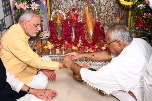 પ્રદેશ અધ્યક્ષ શ્રી Jagdish Panchal એ મગરવાડા તીર્થ (બનાસકાંઠા) શ્રી મણિભદ્ર વીર મહારાજના દર્શન કર્યા અને સૌની સુખાકારી માટે પ્રાર્થના કરી.