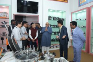 માનનીય મુખ્યમંત્રી શ્રી Bhupendra Patel એ અમદાવાદ ખાતે આયોજિત 'વાઇબ્રન્ટ ઇન્ડિયા સ્ટેનલેસ સ્ટીલ એક્ઝિબિશન-2026'ની મુલાકાત લીધી. આ પ્રસંગે માનનીય મુખ્યમંત્રીશ્રીએ વિવિધ સ્ટોલ્સની મુલાકાત લઈ દેશભરમાંથી આવેલા પ્રદર્શકો, ઉત્પાદકો અને ઉદ્યોગસાહસિકો પાસેથી તેમના ઉત્પાદનો વિશેની જાણકારી મેળવી તેમનો ઉત્સાહ વધાર્યો.