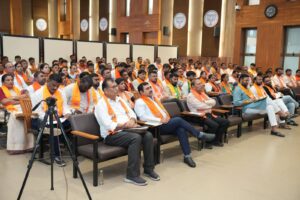 પ્રદેશ અધ્યક્ષ શ્રી Jagdish Panchal ની અધ્યક્ષતામાં આજે પ્રદેશ કાર્યાલય 'શ્રી કમલમ્' ખાતે માનનીય પ્રધાનમંત્રી શ્રી Narendra Modi જીના 'મન કી બાત' કાર્યક્રમની કાર્યશાળા યોજાઈ. આ કાર્યશાળામાં પ્રદેશ સંગઠન મહામંત્રી શ્રી રત્નાકરજી, મન કી બાત કાર્યક્રમના પ્રદેશ સંયોજક શ્રીમતી વર્ષાબેન દોશી સહિત હોદ્દેદારો અને કાર્યક્રમના ઇન્ચાર્જશ્રીઓ ઉપસ્થિત રહ્યાં.