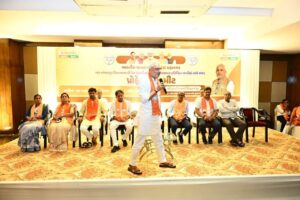 પ્રદેશ અધ્યક્ષ શ્રી Jagdish Panchal એ આજે 'પ્રોફેશનલ્સ મીટ'માં માંજલપુર વિધાનસભાના પ્રતિષ્ઠિત નાગરિકો સાથે સંવાદ કર્યો. આ પ્રસંગે તેમણે ઉપસ્થિત નાગરિકોને ભાજપ સરકારની જનકલ્યાણકારી અને વિકાસલક્ષી યોજનાઓ તેમજ નીતિઓથી અવગત કરાવ્યા
