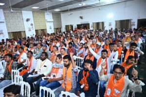 માંજલપુરના દરેક બૂથ પર ખીલશે કમળ!  માજલપુર વિધાનસભા પેટાચૂંટણી અંતર્ગત યોજાયેલા બૂથ કાર્યકર્તા સંમેલનમાં પ્રદેશ અધ્યક્ષ શ્રી Jagdish Panchal એ કાર્યકર્તાઓ સાથે સંવાદ કર્યો. આ પ્રસંગે પ્રદેશ અધ્યક્ષશ્રીએ ભારતીય જનતા પાર્ટીને પ્રચંડ વિજય અપાવવા આહ્વાન કર્યું.