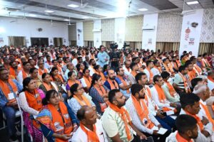 માંજલપુરના દરેક બૂથ પર ખીલશે કમળ!  માજલપુર વિધાનસભા પેટાચૂંટણી અંતર્ગત યોજાયેલા બૂથ કાર્યકર્તા સંમેલનમાં પ્રદેશ અધ્યક્ષ શ્રી Jagdish Panchal એ કાર્યકર્તાઓ સાથે સંવાદ કર્યો. આ પ્રસંગે પ્રદેશ અધ્યક્ષશ્રીએ ભારતીય જનતા પાર્ટીને પ્રચંડ વિજય અપાવવા આહ્વાન કર્યું.