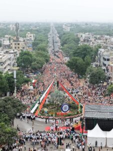 તિરંગાનો રંગ, પાટનગરનો સંગ 🇮🇳 'હર ઘર તિરંગા' અભિયાન અંતર્ગત ગાંધીનગર મહાનગર ખાતે માનનીય મુખ્યમંત્રી શ્રી Bhupendra Patel અને પ્રદેશ અધ્યક્ષ શ્રી Jagdish Panchal ની વિશેષ ઉપસ્થિતિમાં રાજ્યકક્ષાની ભવ્ય તિરંગા યાત્રા યોજાઈ. હજારો નગરજનોએ તિરંગો હાથમાં લઈ રાષ્ટ્રભક્તિના રંગે રંગાઈને 'હર ઘર તિરંગા, હર દિલ તિરંગા'ના સંકલ્પને વધુ મજબૂત બનાવ્યો.  #HarGharTiranga