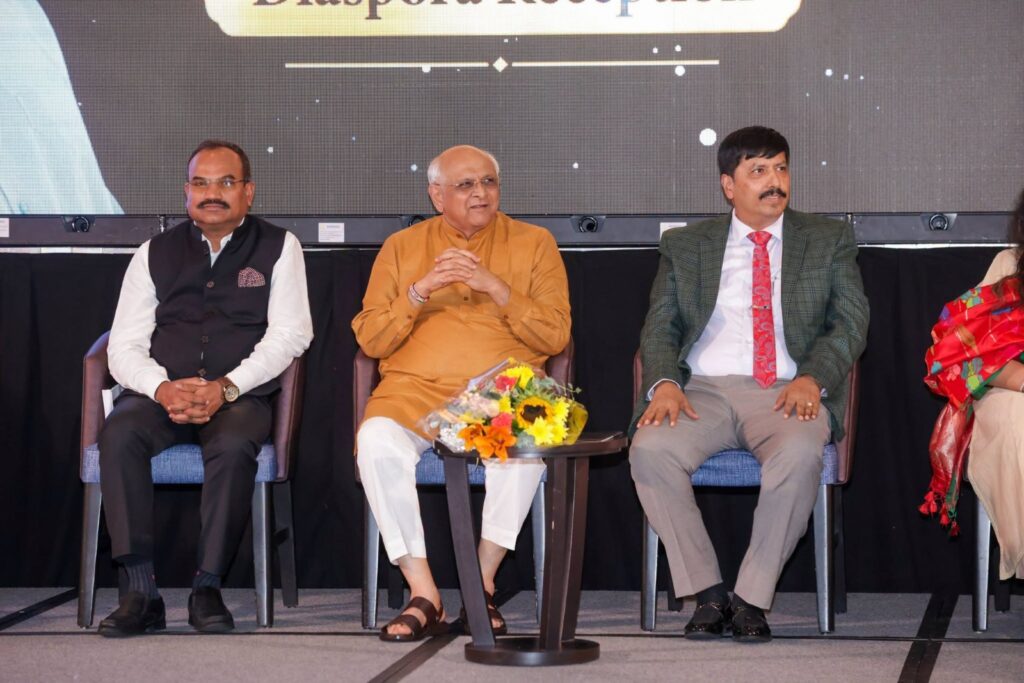 માનનીય મુખ્યમંત્રી શ્રી Bhupendra Patel એ ટોરોન્ટો ખાતે વસતા ગુજરાતી સમુદાય સાથે સંવાદ કરી ગુજરાતના વિકાસ, રોકાણની તકો અને વૈશ્વિક સ્તરે ગુજરાતની નવી ઊંચાઈઓ અંગે ચર્ચા કરી. જય જય ગરવી ગુજરાત!
