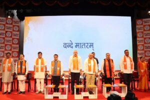 25 વર્ષ સેવા અને સમર્પણના... ગુજરાતના પનોતા પુત્ર અને દેશના યશસ્વી પ્રધાનમંત્રી શ્રી Narendra Modi જીના મુખ્યમંત્રી અને પ્રધાનમંત્રી તરીકેના જનસેવાના 25 વર્ષ પૂર્ણ થવાના અવસરે ભારતીય જનતા પાર્ટી દ્વારા રાષ્ટ્રવ્યાપી 'સેવા સંકલ્પ અભિયાન'નું આયોજન કરવામાં આવી રહ્યું છે. આ અભિયાનની તૈયારીઓના ભાગરૂપે આજે ગાંધીનગર મહાનગર ખાતે પ્રદેશ પ્રભારી શ્રી Tarun Chugh જીની અધ્યક્ષતામાં તથા મુખ્યમંત્રી શ્રી Bhupendra Patel અને પ્રદેશ અધ્યક્ષ શ્રી Jagdish Panchal ની વિશેષ ઉપસ્થિતિમાં કાર્યશાળા યોજાઈ. આ પ્રસંગે પ્રદેશ સંગઠન મહામંત્રી શ્રી રત્નાકરજી, નાયબ મુખ્યમંત્રી શ્રી Harsh Sanghavi , રાષ્ટ્રીય અભિયાનના ઝોન ઇન્ચાર્જ શ્રી આશિષભાઈ શેલારજી, કેન્દ્રીય રાજ્યમંત્રી શ્રીમતી નિમુબેન બાંભણીયા, આસામના પ્રદેશ અધ્યક્ષ શ્રી દિલીપ સૈકિયાજી, પ્રદેશ મહામંત્રી અને અભિયાનના પ્રદેશ પ્રભારી શ્રી અજયભાઈ બ્રહ્મભટ્ટ, અભિયાનના ઇન્ચાર્જ શ્રી બ્રિજેશભાઈ મેરજા સહિત પદાધિકારીઓ ઉપસ્થિત રહ્યાં.