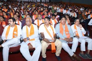 25 વર્ષ - સેવા અને સમર્પણના... દેશના યશસ્વી પ્રધાનમંત્રી શ્રી Narendra Modi જીના મુખ્યમંત્રી અને પ્રધાનમંત્રી તરીકેના જનસેવાના 25 વર્ષ પૂર્ણ થવાના અવસરે ભારતીય જનતા પાર્ટી દ્વારા રાષ્ટ્રવ્યાપી 'સેવા સંકલ્પ અભિયાન'નું આયોજન કરવામાં આવી રહ્યું છે. આ અભિયાનની તૈયારીઓના ભાગરૂપે આજે કર્ણાવતી મહાનગર ખાતે આયોજિત કાર્યશાળામાં પ્રદેશ અધ્યક્ષ શ્રી Jagdish Panchal એ હોદ્દેદારો અને કાર્યકર્તાઓ સાથે સંવાદ કરી આગામી કાર્યક્રમોની સફળતા અંગે માર્ગદર્શન આપ્યું.