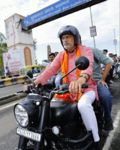 વડનગરથી વારાણસી તરફ સેવાની અવિરત યાત્રા..! માનનીય પ્રધાનમંત્રી શ્રી Narendra Modi જીના 25 વર્ષના સેવાકાળની ગાથા જન-જન સુધી પહોંચાડવા વડનગરથી પ્રસ્થાન થયેલી #SevaYatra માં પ્રદેશ અધ્યક્ષ શ્રી Jagdish Panchal મોડાસા ખાતે સહભાગી થયા. #SevaSankalpAbhiyan