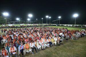 આજે પ્રદેશ અધ્યક્ષ શ્રી Jagdish Panchal ની અધ્યક્ષતામાં તથા નાયબ મુખ્યમંત્રી શ્રી Harsh Sanghavi અને પ્રદેશ સંગઠન મહામંત્રી શ્રી રત્નાકરજીની વિશેષ ઉપસ્થિતિમાં ગાંધીનગર મહાનગરપાલિકાની ચૂંટણી સંદર્ભે 'કાર્યકર્તા સંકલન બેઠક' યોજાઈ. આ બેઠકમાં પ્રદેશ અધ્યક્ષશ્રીએ સૌ કાર્યકર્તાઓને દરેક બૂથ પર કમળ ખીલવવા આહ્વાન કર્યું.