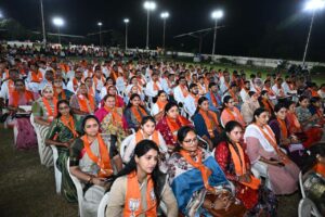 આજે પ્રદેશ અધ્યક્ષ શ્રી Jagdish Panchal ની અધ્યક્ષતામાં તથા નાયબ મુખ્યમંત્રી શ્રી Harsh Sanghavi અને પ્રદેશ સંગઠન મહામંત્રી શ્રી રત્નાકરજીની વિશેષ ઉપસ્થિતિમાં ગાંધીનગર મહાનગરપાલિકાની ચૂંટણી સંદર્ભે 'કાર્યકર્તા સંકલન બેઠક' યોજાઈ. આ બેઠકમાં પ્રદેશ અધ્યક્ષશ્રીએ સૌ કાર્યકર્તાઓને દરેક બૂથ પર કમળ ખીલવવા આહ્વાન કર્યું.