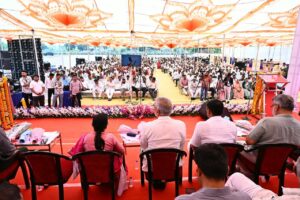 વરિષ્ઠ નાગરિકોની સુખાકારી માટે સંવેદનશીલ સેવા અને સંકલ્પ... પ્રદેશ અધ્યક્ષ શ્રી Jagdish Panchal એ આજે ભાવનગર ખાતે કેન્દ્રીય રાજ્યમંત્રી શ્રીમતી નિમુબેન બાંભણીયાની વિશેષ ઉપસ્થિતિમાં રાષ્ટ્રીય વયોશ્રી યોજના અંતર્ગત વરિષ્ઠ નાગરિકોને જરૂરિયાત મુજબ સહાયક સાધનોનું વિતરણ કર્યું તેમજ લાભાર્થીઓ સાથે સંવાદ કર્યો. #SevaSankalpAbhiyan