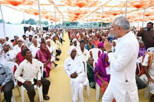 વરિષ્ઠ નાગરિકોની સુખાકારી માટે સંવેદનશીલ સેવા અને સંકલ્પ... પ્રદેશ અધ્યક્ષ શ્રી Jagdish Panchal એ આજે ભાવનગર ખાતે કેન્દ્રીય રાજ્યમંત્રી શ્રીમતી નિમુબેન બાંભણીયાની વિશેષ ઉપસ્થિતિમાં રાષ્ટ્રીય વયોશ્રી યોજના અંતર્ગત વરિષ્ઠ નાગરિકોને જરૂરિયાત મુજબ સહાયક સાધનોનું વિતરણ કર્યું તેમજ લાભાર્થીઓ સાથે સંવાદ કર્યો. #SevaSankalpAbhiyan