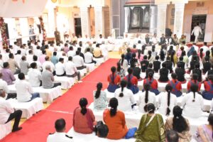 રાષ્ટ્રપિતા મહાત્મા ગાંધીજીની જયંતી નિમિત્તે માનનીય મુખ્યમંત્રી શ્રી Bhupendra Patel એ પોરબંદરના પવિત્ર કીર્તિમંદિર ખાતે પૂજ્ય બાપુને ભાવપૂર્ણ શ્રદ્ધાંજલિ અર્પણ કરી તથા સર્વધર્મ પ્રાર્થના સભામાં ઉપસ્થિત રહી સત્ય, અહિંસા અને સર્વોદયના અમર સંદેશને સ્મરણ કર્યો. #GandhiJayanti