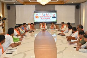 પ્રદેશ પ્રભારી શ્રી Tarun Chugh જીએ આજે ગાંધીનગર મહાનગર અને અમદાવાદ જિલ્લાની વિવિધ બેઠકોમાં સહભાગી થઈ હોદ્દેદારો સાથે સંગઠનાત્મક ચર્ચા કરી અને માર્ગદર્શન આપ્યું.