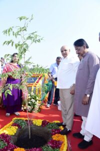 સેવા સંકલ્પથી હરિત સંકલ્પ સુધી...🌱 માનનીય પ્રધાનમંત્રી શ્રી Narendra Modi જીની 25 વર્ષની જનસેવા નિમિત્તે આજે અમદાવાદના ભાડજ ખાતે માનનીય મુખ્યમંત્રી શ્રી Bhupendra Patel ની વિશેષ ઉપસ્થિતિમાં ભવ્ય વૃક્ષારોપણ કાર્યક્રમ યોજાયો. #SevaSankalpAbhiyan #25YearsOfSeva