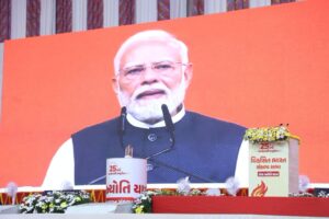 ગુજરાતના મુખ્યમંત્રીથી દેશના પ્રધાનમંત્રી સુધીની માનનીય શ્રી Narendra Modi જીની 25 વર્ષની અવિરત જનસેવા યાત્રાને નમન! સાબરમતી રિવરફ્રન્ટ ખાતે 'વિકસિત ભારત સંકલ્પ સભા'માં મુખ્યમંત્રી શ્રી Bhupendra Patel એ ઉપસ્થિત રહી 'સેવા જ્યોતિ યાત્રા'નું પ્રસ્થાન કરાવ્યું તથા વિકસિત ભારતના સંકલ્પને સાકાર કરવા શપથ લીધા. #25YearsOfSeva