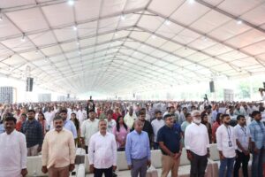 ગુજરાતના મુખ્યમંત્રીથી દેશના પ્રધાનમંત્રી સુધીની માનનીય શ્રી Narendra Modi જીની 25 વર્ષની અવિરત જનસેવા યાત્રાને નમન! સાબરમતી રિવરફ્રન્ટ ખાતે 'વિકસિત ભારત સંકલ્પ સભા'માં મુખ્યમંત્રી શ્રી Bhupendra Patel એ ઉપસ્થિત રહી 'સેવા જ્યોતિ યાત્રા'નું પ્રસ્થાન કરાવ્યું તથા વિકસિત ભારતના સંકલ્પને સાકાર કરવા શપથ લીધા. #25YearsOfSeva