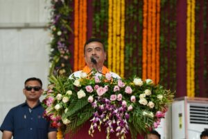 सेवा संकल्प अभियान के तहत वाराणसी से वडनगर तक निकली भव्य #SevaYatra का आज वडनगर की पावन भूमि पर भव्य समापन हुआ। इस अवसर पर मुख्यमंत्री श्री Bhupendra Patel जी, केंद्रीय मंत्री श्री Shivraj Singh Chouhan जी, पश्चिम बंगाल के मुख्यमंत्री श्री Suvendu Adhikari जी, प्रदेश प्रभारी श्री Tarun Chugh  जी, प्रदेश अध्यक्ष श्री Jagdish Panchal जी, उपमुख्यमंत्री श्री Harsh Sanghavi जी एवं अन्य गणमान्य अतिथियों ने सेवा यात्रियों का स्वागत-अभिनंदन कर उनका सम्मान किया। सेवा, समर्पण और संगठन के भाव से संपन्न हुई यह यात्रा जनसेवा से राष्ट्रसेवा की 25 वर्षों की प्रेरणादायी यात्रा को जन-जन तक पहुंचाने का सशक्त माध्यम बनी। #SevaSankalpAbhiyan #25YearsOfSeva