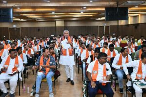 કેવડિયા ખાતે પ્રદેશ અધ્યક્ષ શ્રી Jagdish Panchal અને પ્રદેશ સહ પ્રભારી શ્રીમતી ગોમતી સાયજીની વિશેષ ઉપસ્થિતિમાં પ્રદેશ અનુસૂચિત જનજાતિ મોરચાની કારોબારી બેઠક યોજાઈ. આ બેઠકમાં પ્રદેશ સંગઠન મહામંત્રી શ્રી રત્નાકરજી, પ્રદેશ ઉપાધ્યક્ષ શ્રીમતી ગીતાબેન રાઠવા, પ્રદેશ અનુસૂચિત જનજાતિ મોરચાના પ્રમુખ શ્રી ગણપતસિંહ વસાવા સહિત હોદ્દેદારો ઉપસ્થિત રહ્યા