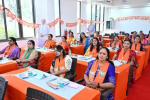 અંબાજી ખાતે પ્રદેશ અધ્યક્ષ શ્રી Jagdish Panchal અને પ્રદેશ સહ પ્રભારી શ્રીમતી ગોમતી સાયજીની વિશેષ ઉપસ્થિતિમાં પ્રદેશ મહિલા મોરચાની બેઠક યોજાઈ.  આ બેઠકમાં રાષ્ટ્રીય ઉપાધ્યક્ષ શ્રીમતી વર્ષાબેન દોશી, કેન્દ્રીય રાજ્યમંત્રી શ્રીમતી નિમુબેન બાંભણીયા, મોરચાના પ્રભારી શ્રી શબ્દશરણભાઈ બ્રહ્મભટ્ટ, મોરચાના પ્રદેશ પ્રમુખ શ્રીમતી અંજુબેન વેકરિયા સહિત હોદ્દેદારો ઉપસ્થિત રહ્યાં