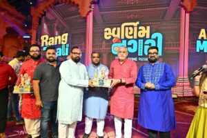 નવરાત્રિના પાવન પર્વે પ્રદેશ અધ્યક્ષ શ્રી Jagdish Panchal એ અમદાવાદના વિવિધ સ્થળોએ આયોજિત નવરાત્રિ મહોત્સવમાં ઉપસ્થિત રહી ઉત્સવની ભક્તિમય ઉજવણીમાં સહભાગી થયા.