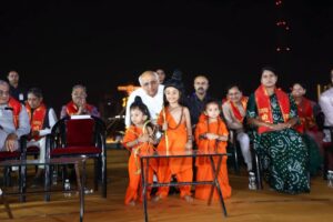 વિજયાદશમી નિમિત્તે આજે અમદાવાદના થલતેજ ખાતે માનનીય મુખ્યમંત્રી શ્રી Bhupendra Patel ની વિશેષ ઉપસ્થિતિમાં શાંતિ સેવા ચેરીટેબલ ટ્રસ્ટ દ્વારા ભવ્ય સનાતન ડાયરો અને રાવણદહન કાર્યક્રમ યોજાયો. જય શ્રીરામ 🚩