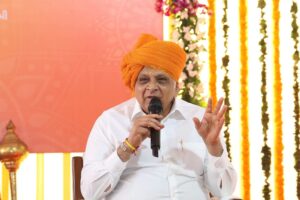 માનનીય મુખ્યમંત્રી શ્રી Bhupendra Patel એ આજે વિજયાદશમીના પાવન પર્વે ગાંધીનગર સ્થિત મુખ્યમંત્રી નિવાસસ્થાને સુરક્ષા-સલામતી વ્યવસ્થામાં ફરજ બજાવતા સુરક્ષાકર્મીઓનાં શસ્ત્રોનું શાસ્ત્રોક્ત વિધિથી શસ્ત્રપૂજન કર્યું.