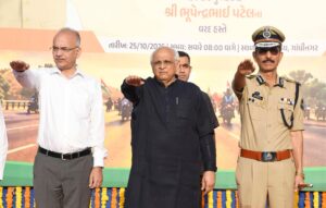 માનનીય મુખ્યમંત્રી શ્રી Bhupendra Patel ગાંધીનગર ખાતે 'Fight Against Drugs' થીમ હેઠળ આયોજિત 'નેશનલ મોટરસાઇકલ રેલી'ને લીલી ઝંડી આપી એકતાનગર ખાતે સ્ટેચ્યૂ ઓફ યુનિટી તરફ પ્રસ્થાન કરાવ્યું. લોહપુરુષ સરદાર વલ્લભભાઈ પટેલની જન્મજયંતી 'રાષ્ટ્રીય એકતા દિવસ' નિમિત્તે આયોજિત આ રેલી 'Say No to Drugs, Say Yes to Life' ના સંદેશ સાથે નશામુક્ત ભારતનો સંકલ્પ પ્રસારિત કરશે. #RashtriyaEktaDiwas  #NashaMuktBharat
