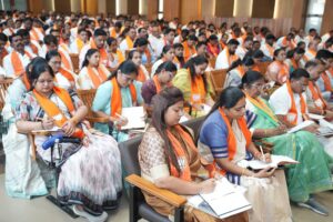 ધરતી આબા ભગવાન બિરસા મુંડાજીની 151મી જન્મજયંતી નિમિત્તે આયોજિત 'જનજાતિ ગૌરવ સપ્તાહ 2026' અંતર્ગત આજે પ્રદેશ કાર્યાલય 'શ્રી કમલમ્' ખાતે પ્રદેશ પ્રભારી શ્રી Tarun Chugh જી અને પ્રદેશ અધ્યક્ષ શ્રી Jagdish Panchal ની વિશેષ ઉપસ્થિતિમાં પ્રદેશ બેઠક યોજાઈ. આ બેઠકમાં પ્રદેશ સંગઠન મહામંત્રી શ્રી રત્નાકરજી, પ્રદેશ ઉપાધ્યક્ષ શ્રીમતી ગીતાબેન રાઠવા, પ્રદેશ અનુસૂચિત જનજાતિ મોરચાના પ્રમુખ શ્રી ગણપતસિંહ વસાવા, કેબિનેટ મંત્રી શ્રી નરેશભાઈ પટેલ સહિત પ્રદેશ પદાધિકારીઓ અને મોરચાના હોદ્દેદારો ઉપસ્થિત રહ્યાં.